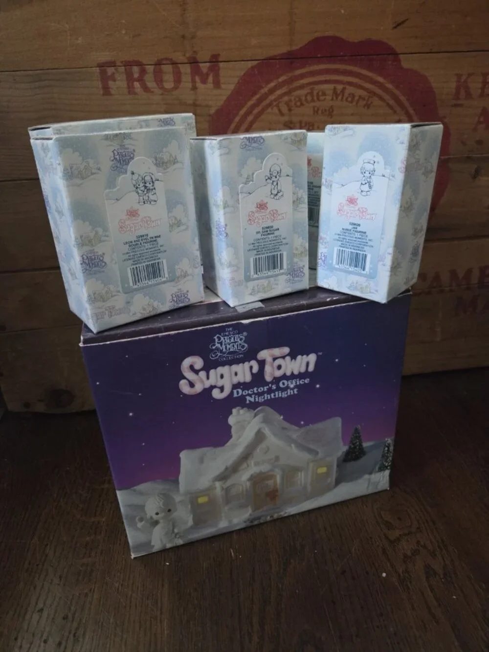 Vtg Enesco Precious Moments Sugar Town Doctors Office 7 Piece Collectors Set